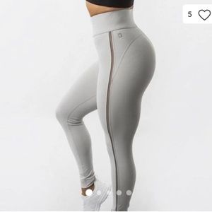 NEW BuffBunny Desire Leggings in Stone